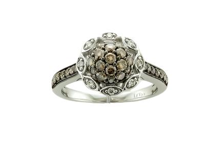 14K WHITE GOLD DIAMOND  RING