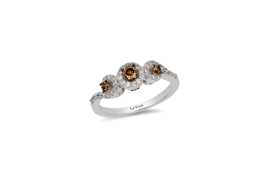 14K WHITE GOLD DIAMOND  RING