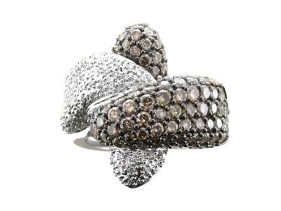 18K WHITE GOLD DIAMOND  RING