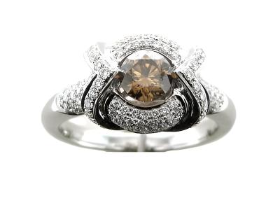 18K WHITE GOLD DIAMOND  RING