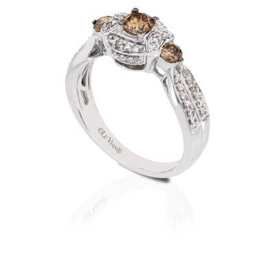 14K WHITE GOLD DIAMOND  RING