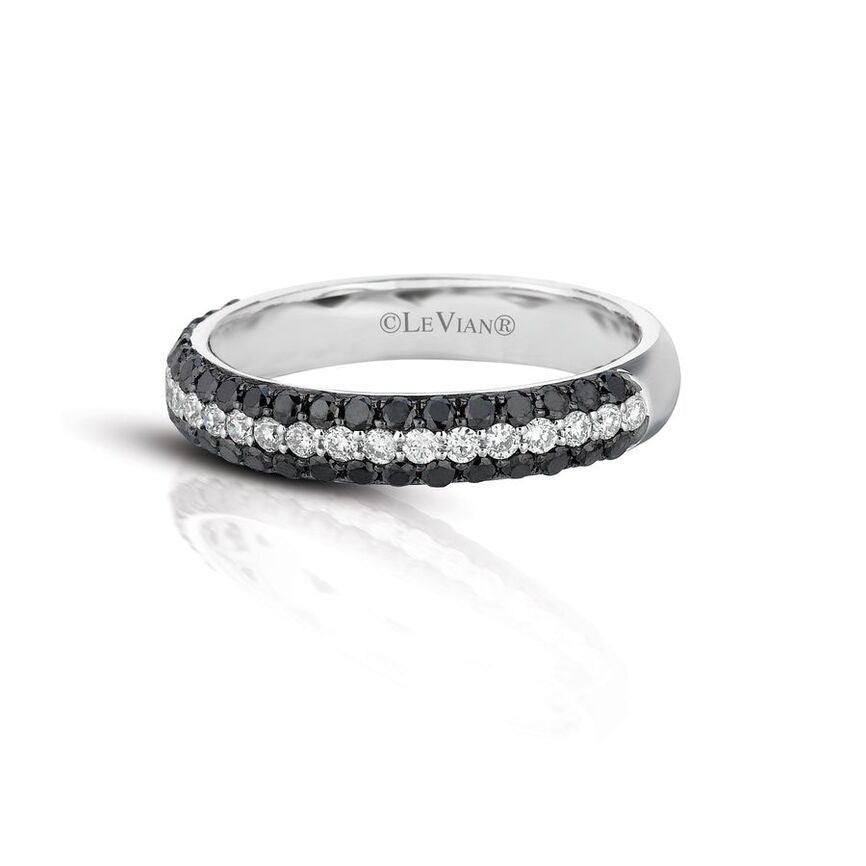 14K WHITE GOLD DIAMOND  RING